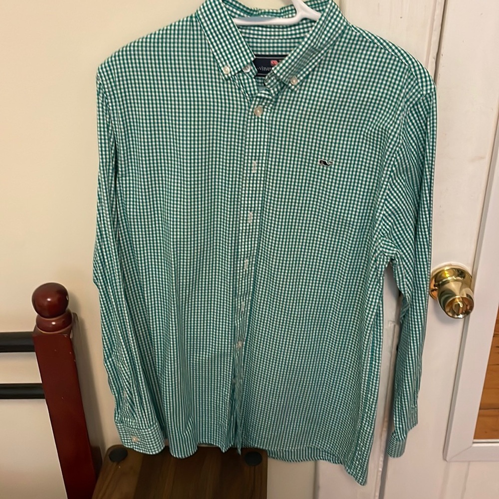 Vineyard Vines button down boys size XL